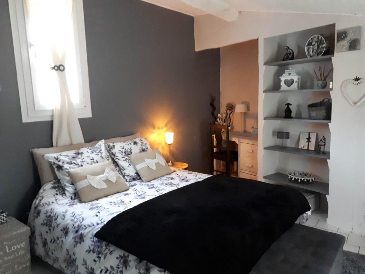 Les Mirabelles Chambres D'Hotes Систерон Екстериор снимка